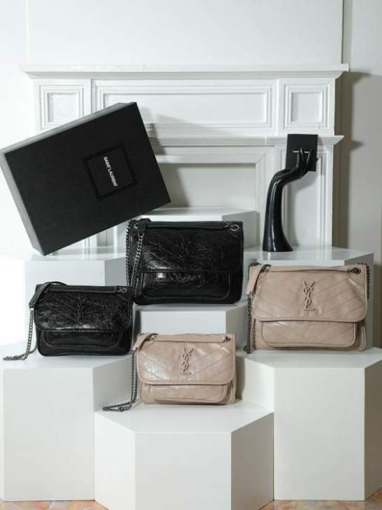 Picture of Saint Laurent Handbags _SKUfw213817818fw